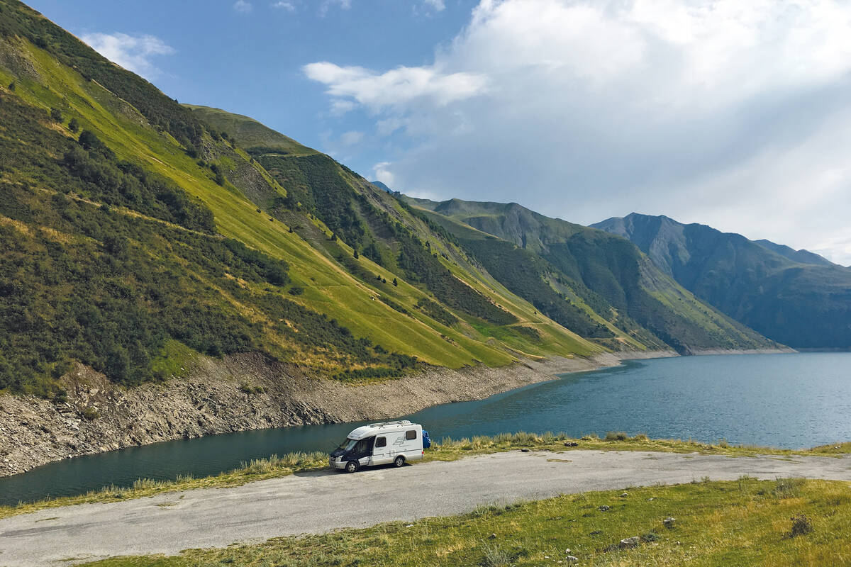 Einsamer Übernachtungsplatz am Lac de Grand Maison.