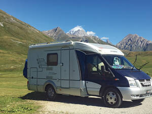 Unterwegs auf dem Col du Petit Saint Bérnard am Fusse des Montblanc-Massivs.