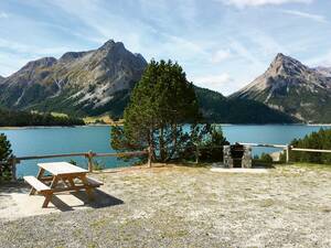 Picknickstelle am Lago di Cancano. Die Gegend ist touristisch sehr gut erschlossen.