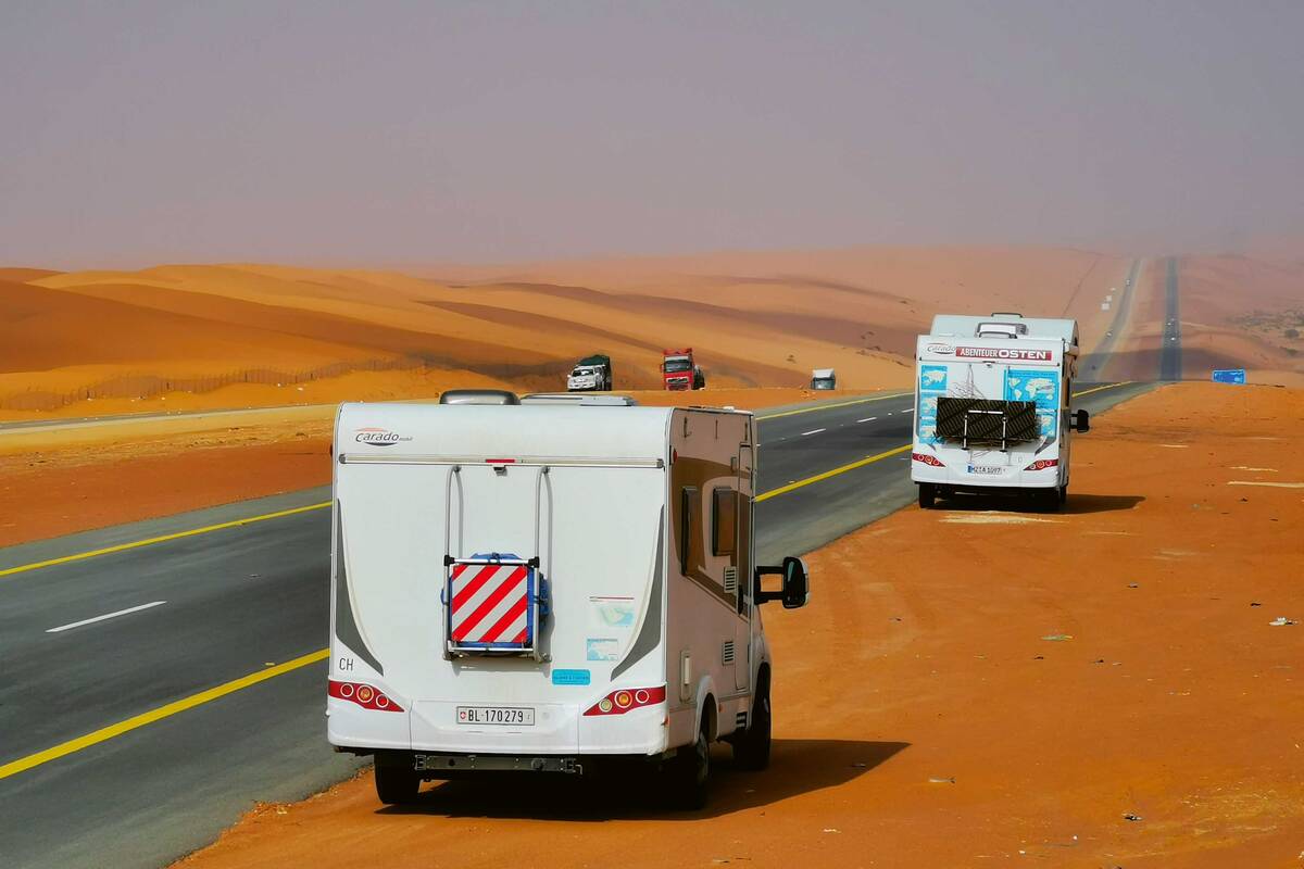 Il est assez facile de faire de parcourir de longues distances entre les étapes en Arabie saoudite, d’autant plus que le carburant y est vraiment bon marché : environ dix centimes le litre.