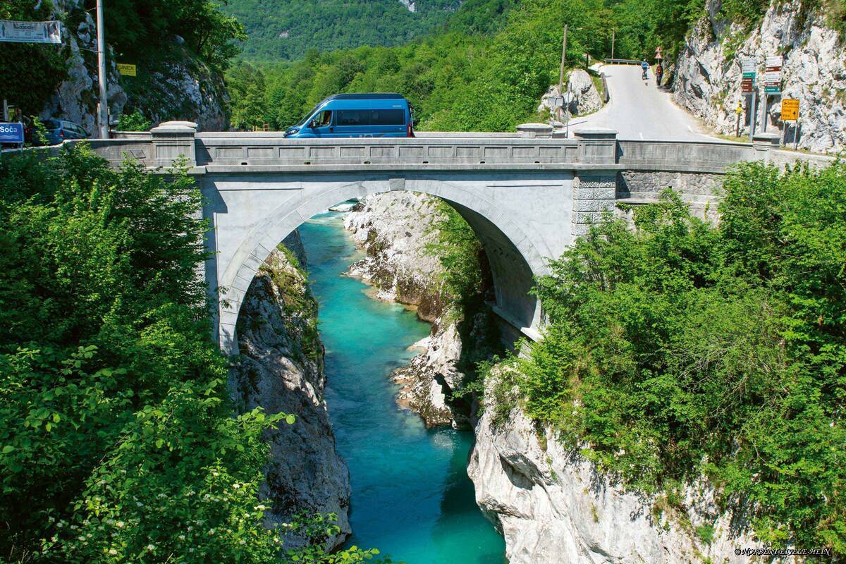 Le pont Napoléon à Kobarid a été rénové plusieurs fois au fil des siècles.