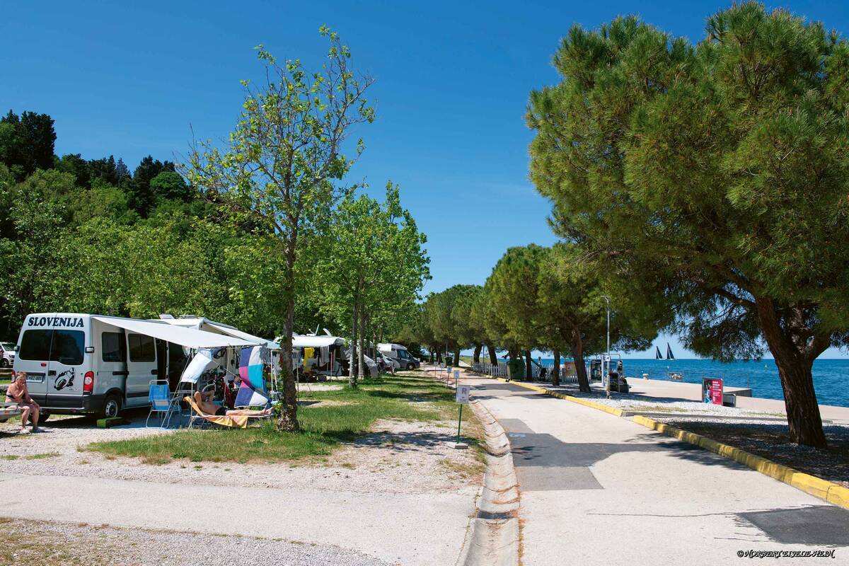 Entre Portorož et Piran, il y a de nombreux campings disposant d’un accès direct à la mer, comme le camping Fiesa.