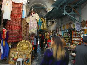 Wir lassen uns von der speziellen Atmosphäre in den Souks faszinieren.